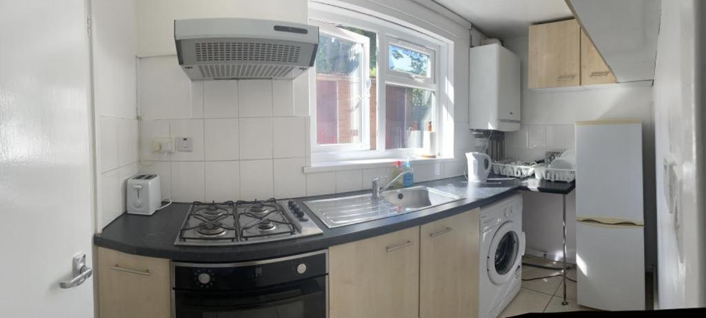 Birmingham City Guest House Екстериор снимка